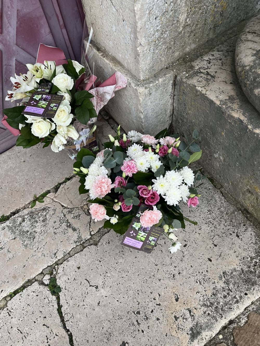 bouquets-tombe